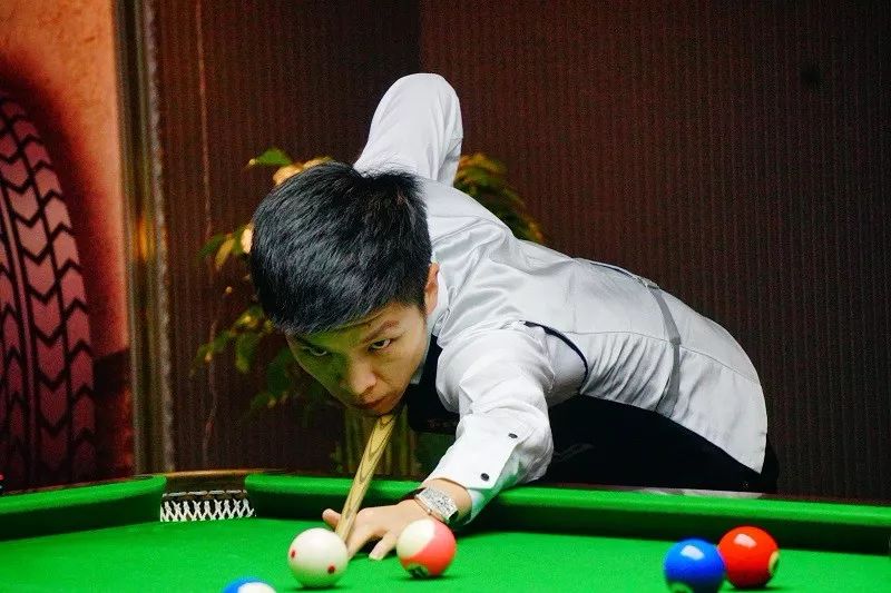 还是其个人 还是其个人